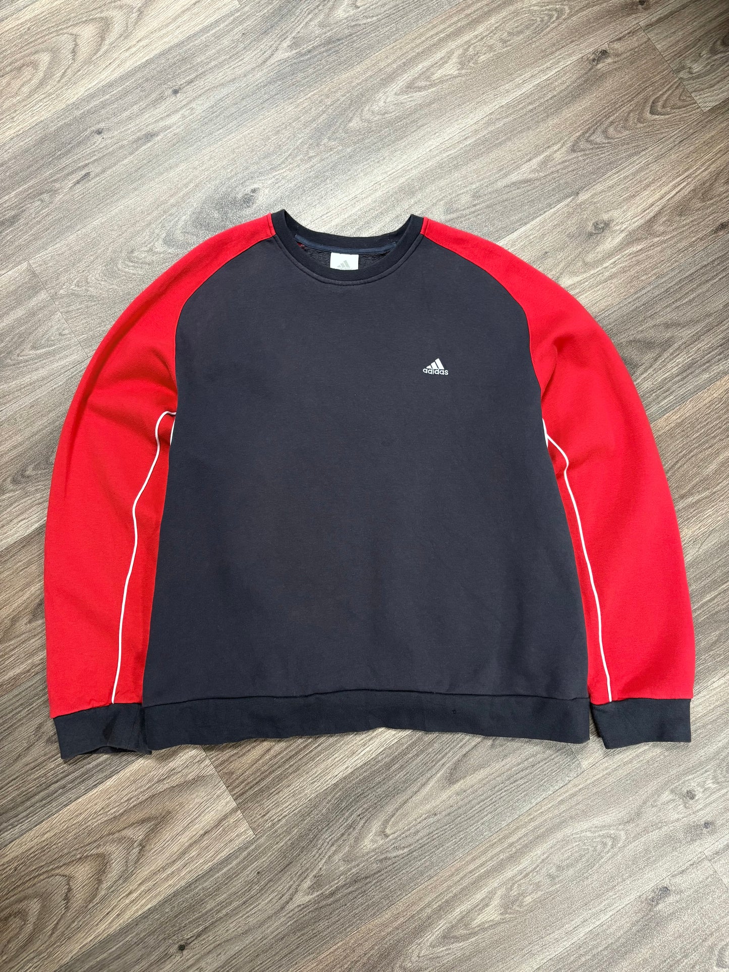 Vintage Adidas Y2K Sweatshirt