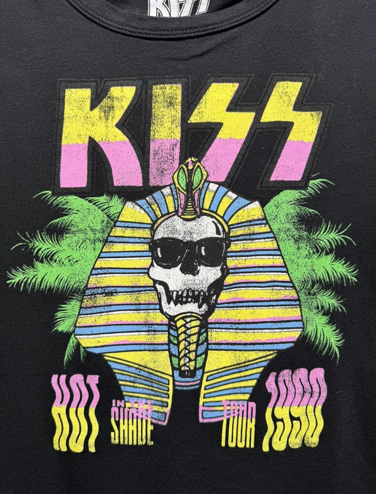 Black Kiss 1990 Hot in the Shade Tee