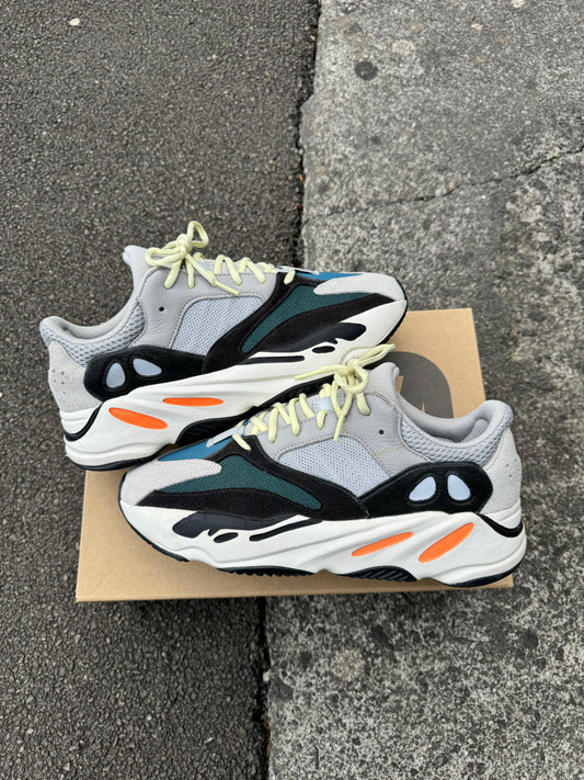 Yeezy 700 Waverunner