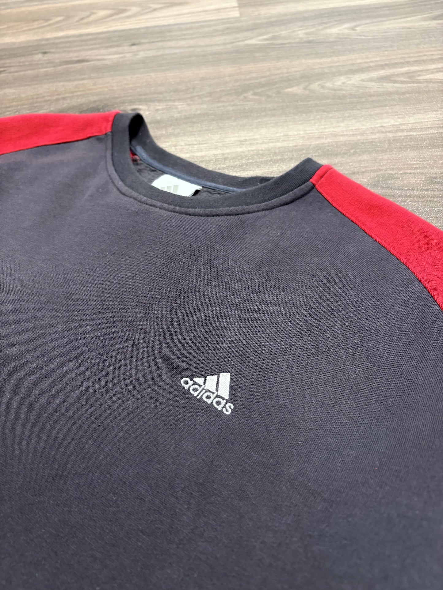 Vintage Adidas Y2K Sweatshirt